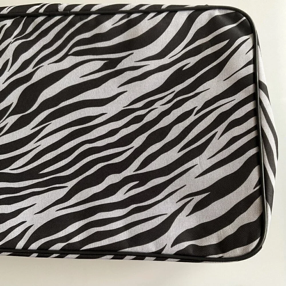 DOUBLE DECKER INSULATED FOOD AND BEVERAGE CARRY BAG ZEBRA PRINT PICNIC, TAILGATE